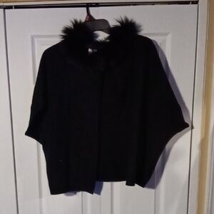 Elegant Black Poncho with Faux Fur Collar